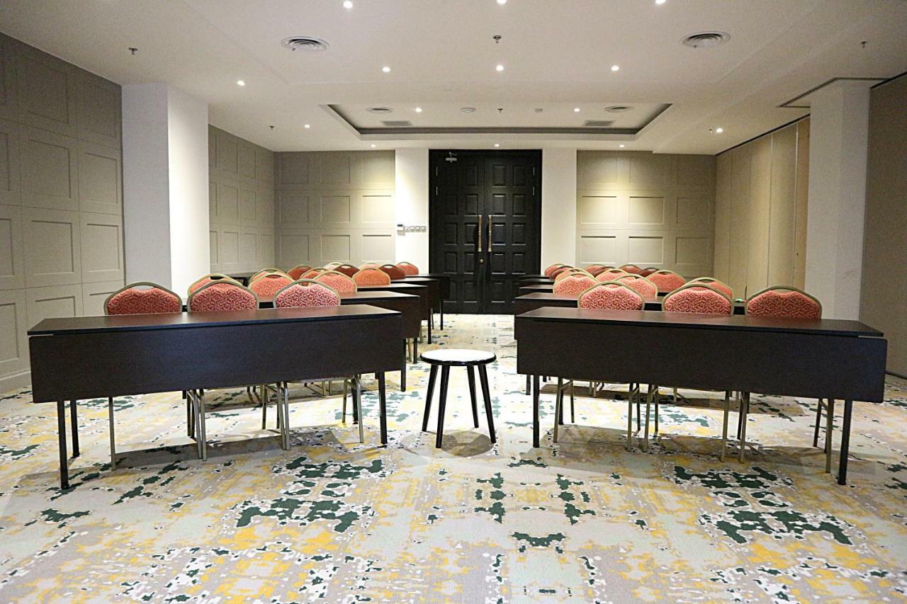 Hotel Shalva ג'קרטה מראה חיצוני תמונה