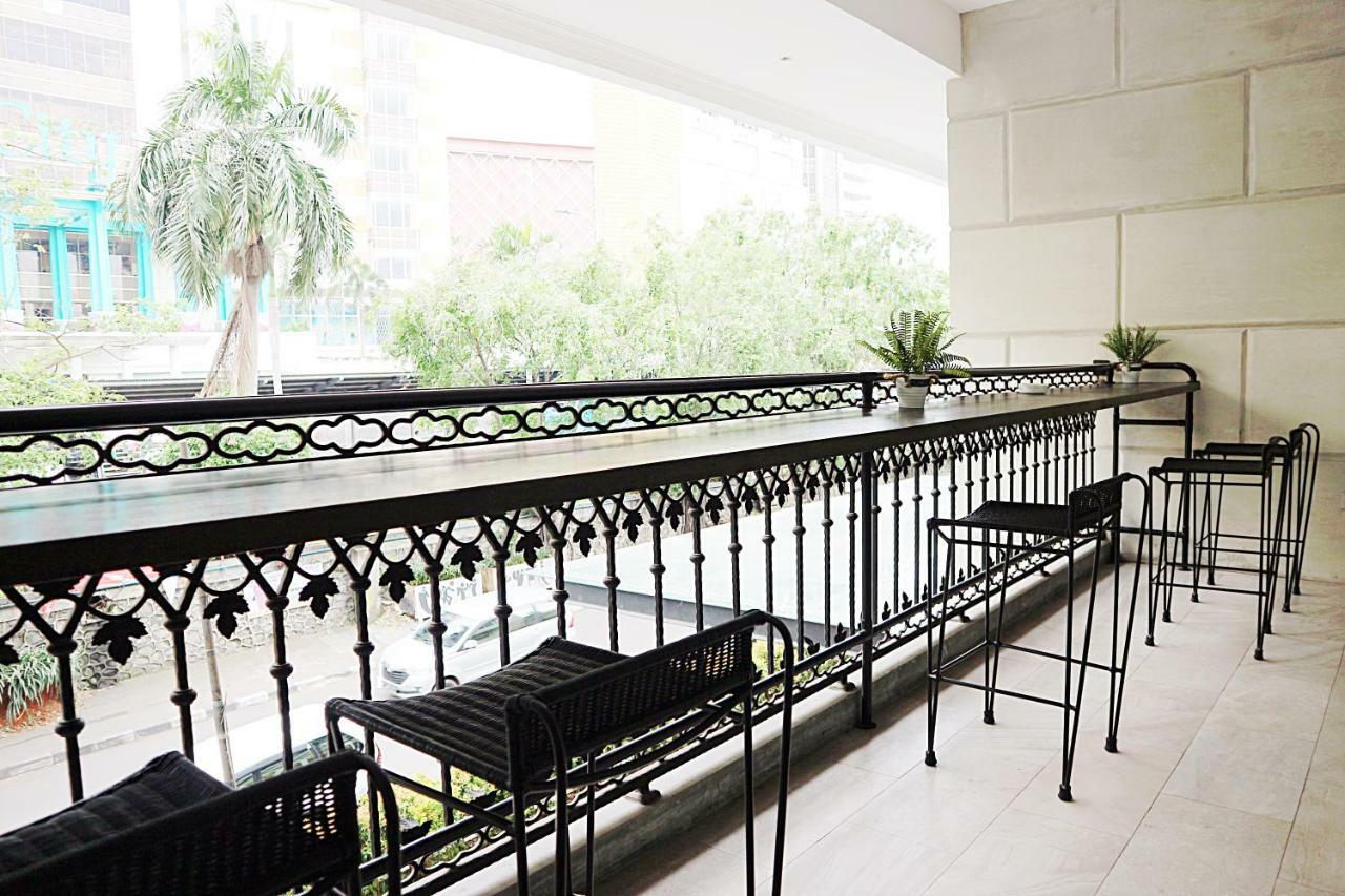Hotel Shalva ג'קרטה מראה חיצוני תמונה